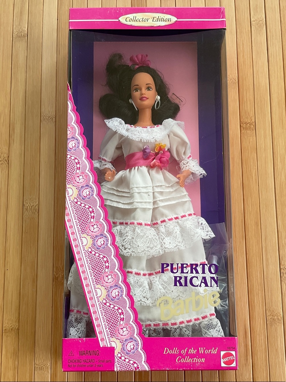 Dolls Of The World Puerto Rican Barbie 1996